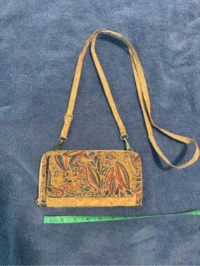 Women's Multicolor Floral Crossbody Wallet - Unbranded